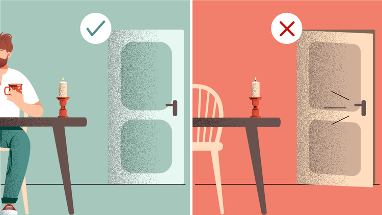 L’illustration montre que les bougies doivent être éteintes si l’on quitte la pièce.